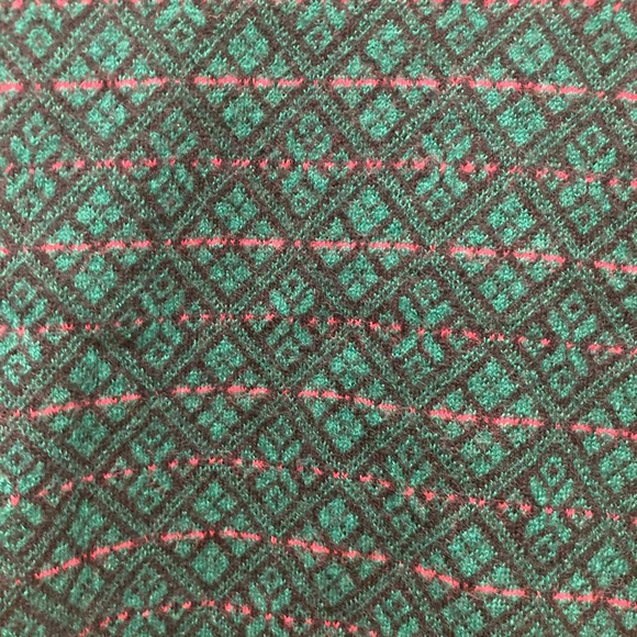 Cute and comfy J. Crew sweater! - Picture 7 of 10